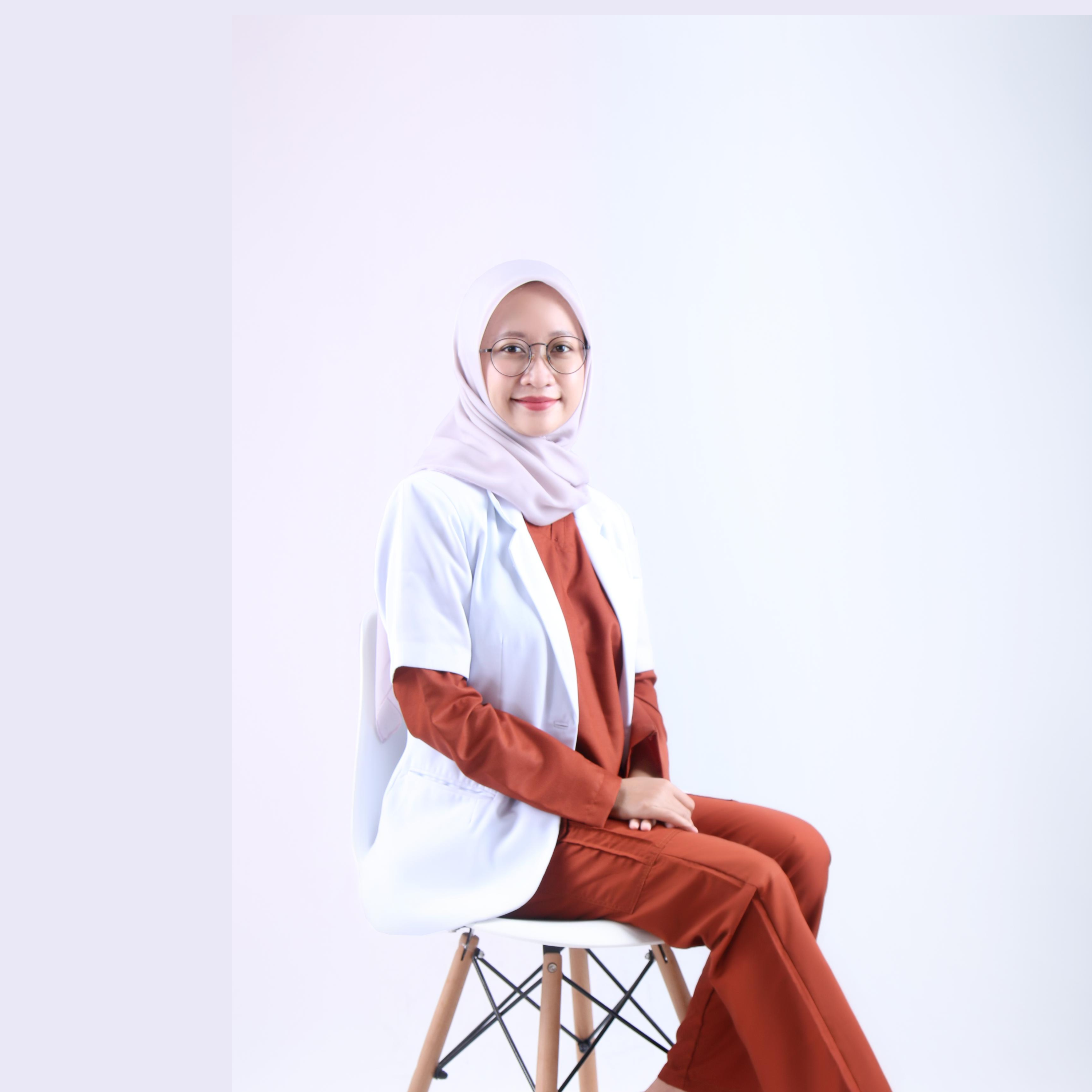 Dr. drg. AYU PRABAWATI